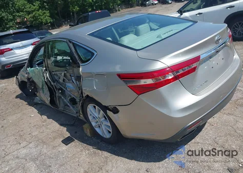 2013 Toyota Avalon Xle z USA, uszkodzony, nr VIN 4T1BK1EB0DU023856